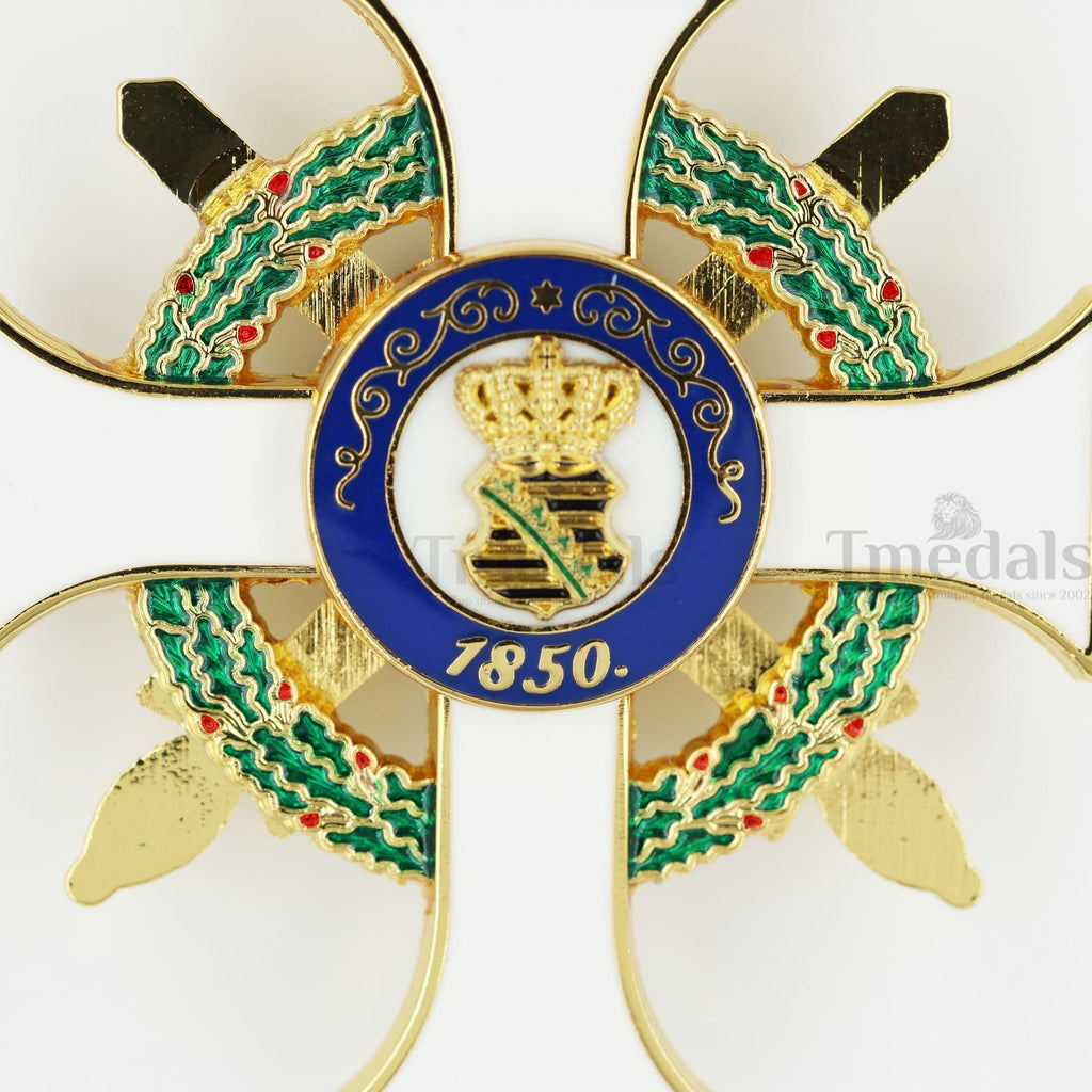 German Albert Order Knight 1st Class Medal Civil Division Type II 1850 detail view 4