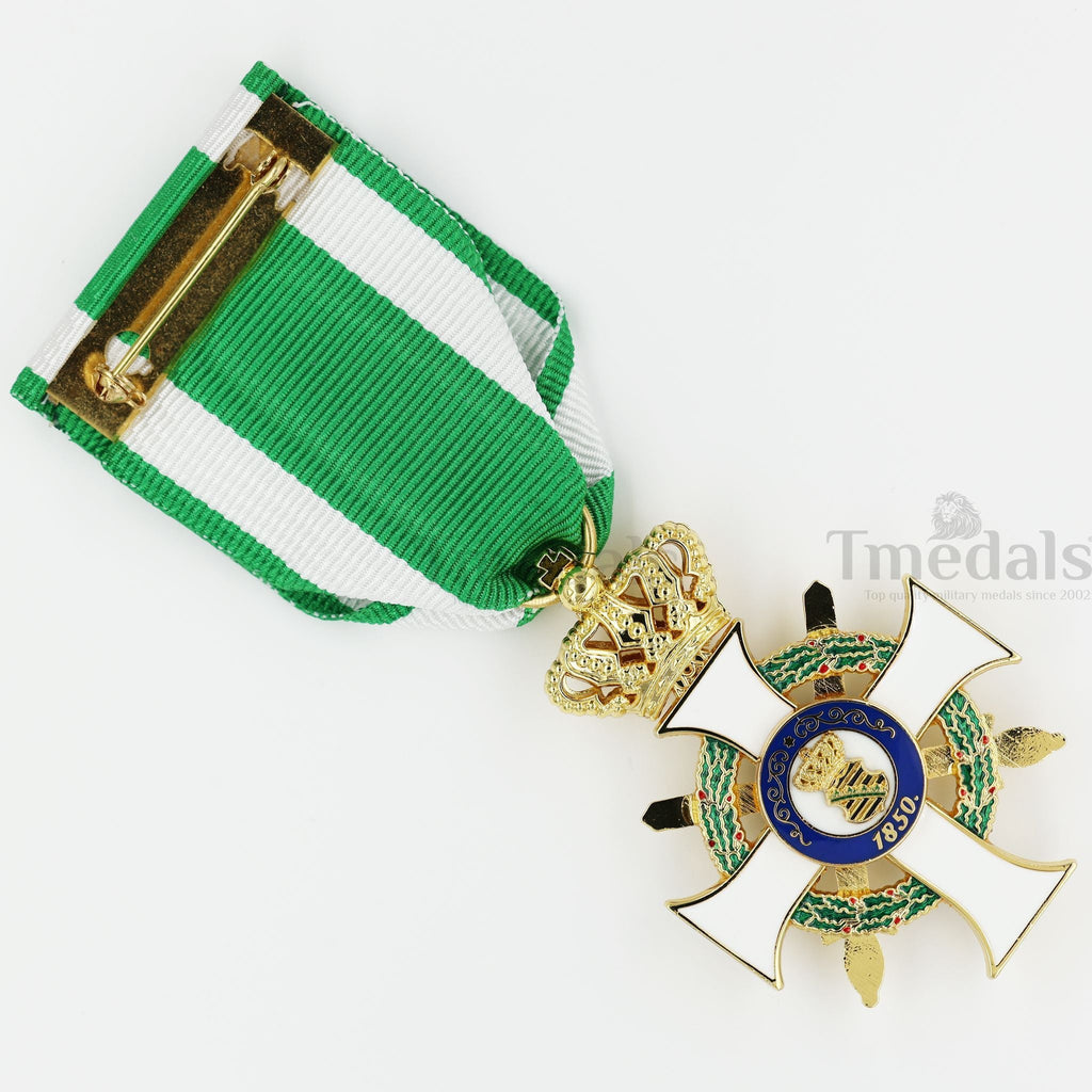 German Albert Order Knight 1st Class Medal Civil Division Type II 1850 detail view 8