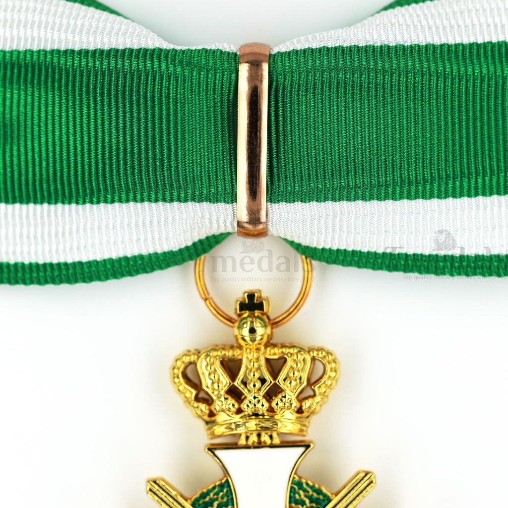 Albert Order Commander Cross with Swords & Crown – Saxony Type II 1850 detail view 11