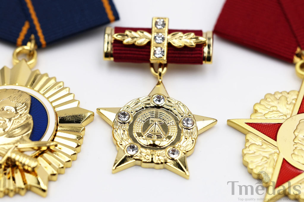 DDR Medal Set – Hero of GDR, Karl Marx, Scharnhorst – Germany Full-Size detail view 6