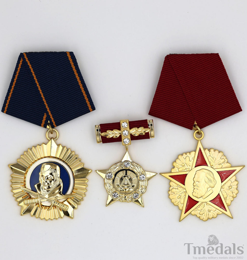 DDR Medal Set – Hero of GDR, Karl Marx, Scharnhorst – Germany Full-Size detail view 9