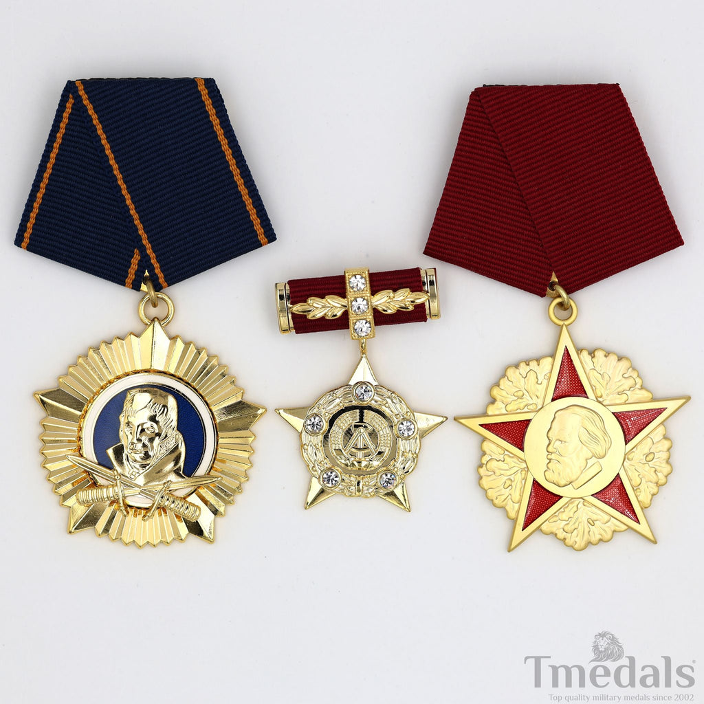 DDR Medal Set – Hero of GDR, Karl Marx, Scharnhorst – Germany Full-Size detail view 10