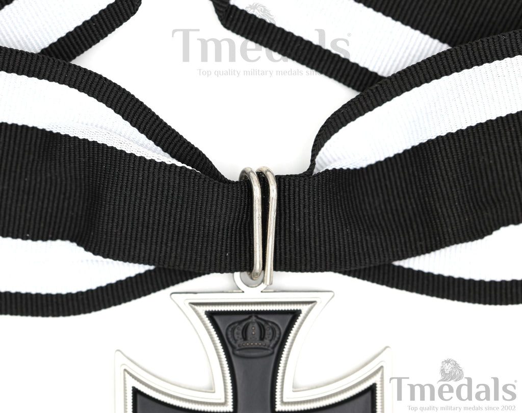 Iron Cross Neck Badge – 1813 / 1914 Prussia German WWI Medal with Ribbon detail view 3