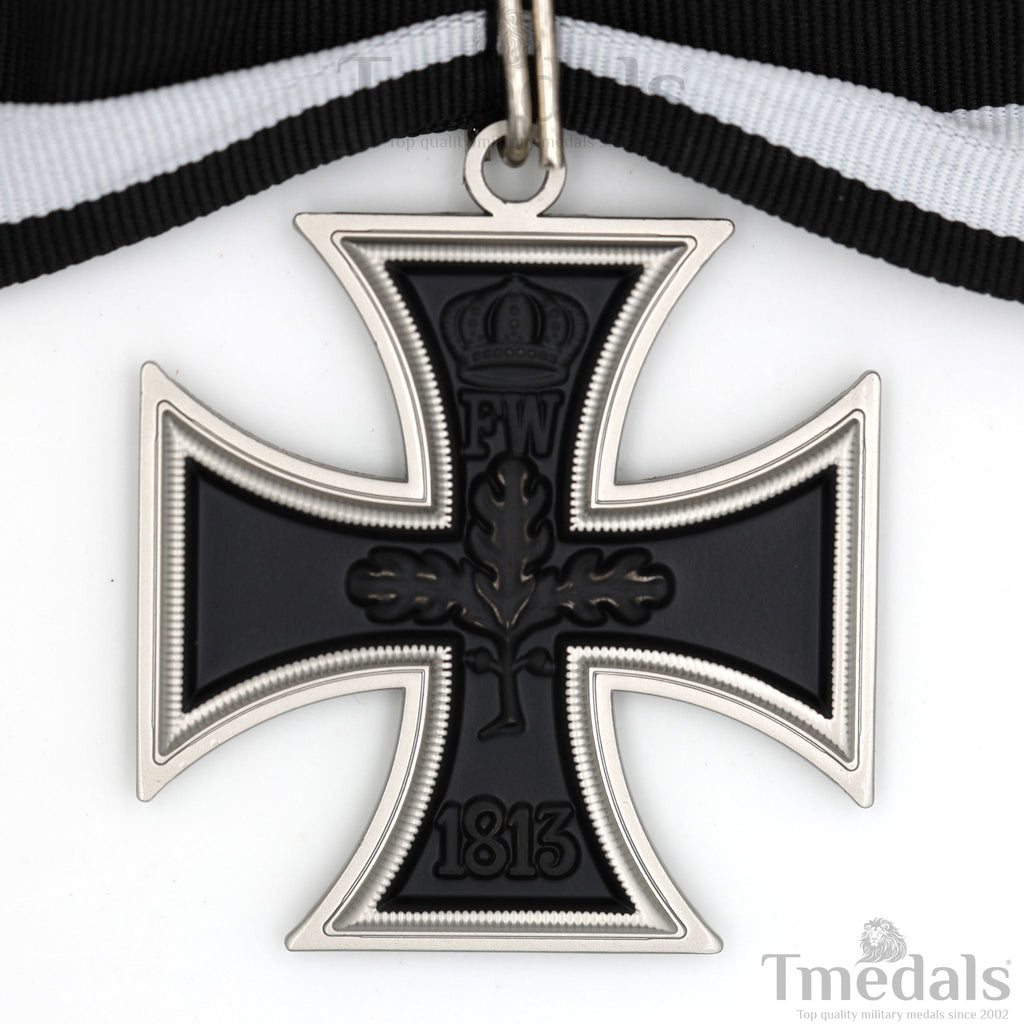 Iron Cross Neck Badge – 1813 / 1914 Prussia German WWI Medal with Ribbon detail view 6