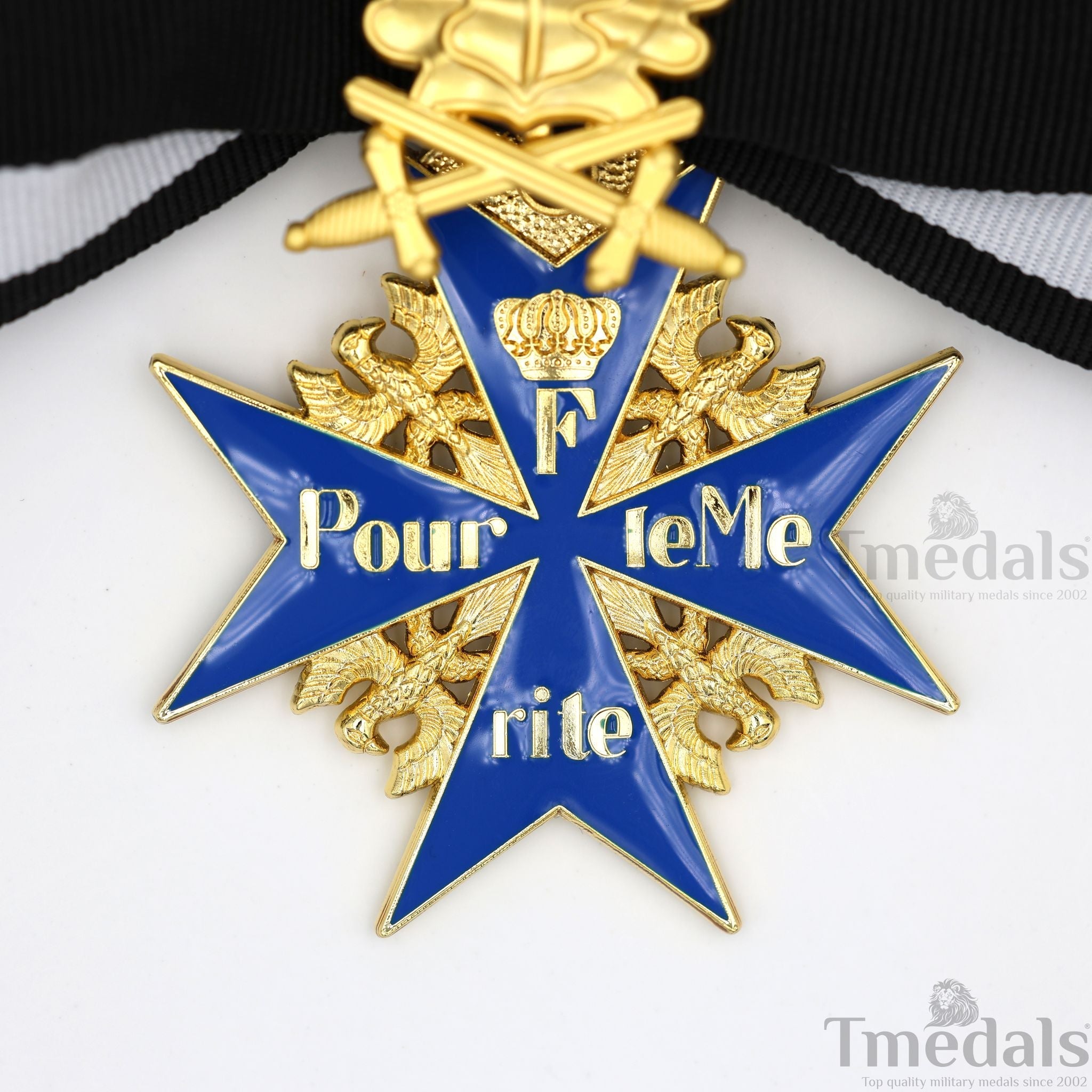 Prussian Mwwi German Pour le Mérite Blue Max Medal with Oak Leaves – Versionedal WWI detail view 8