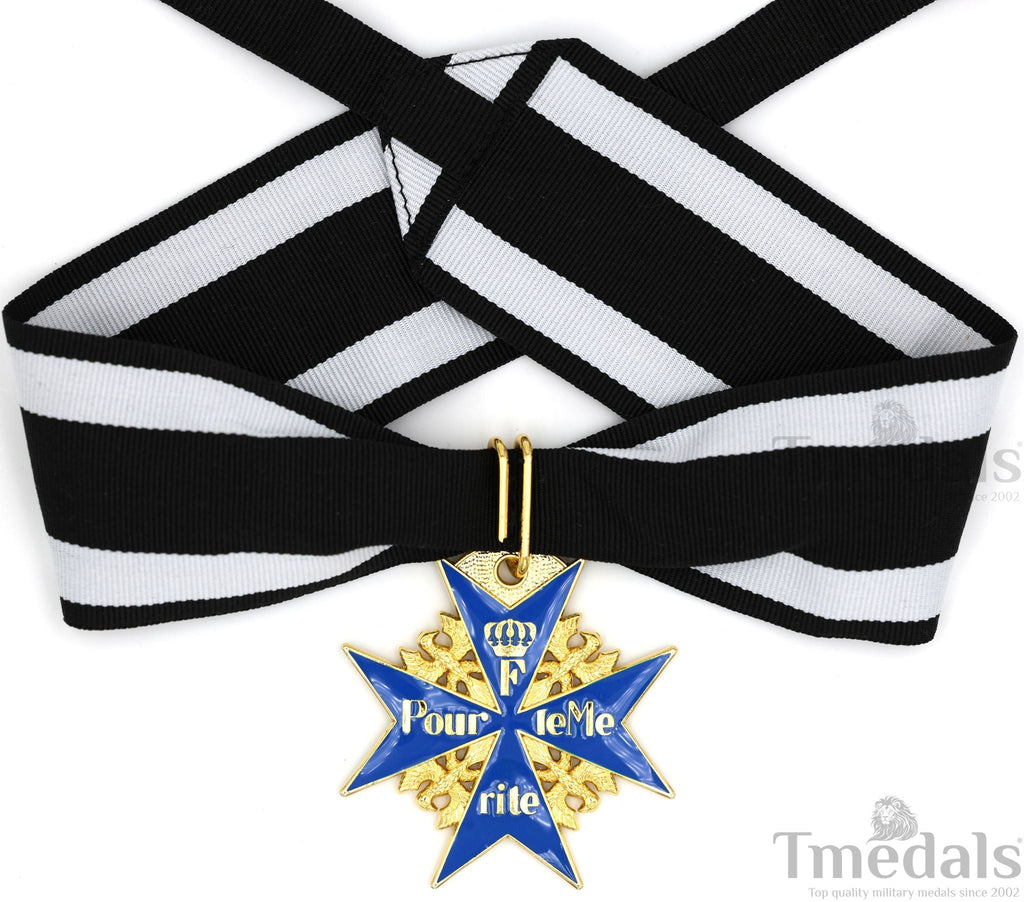 Pour le Mérite Blue Max Neck Badge with Ribbon – Prussian Medal WWI detail view 3