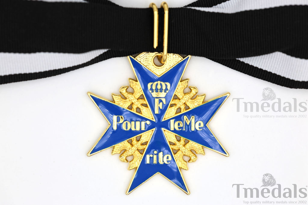 Pour le Mérite Blue Max Neck Badge with Ribbon – Prussian Medal WWI detail view 4