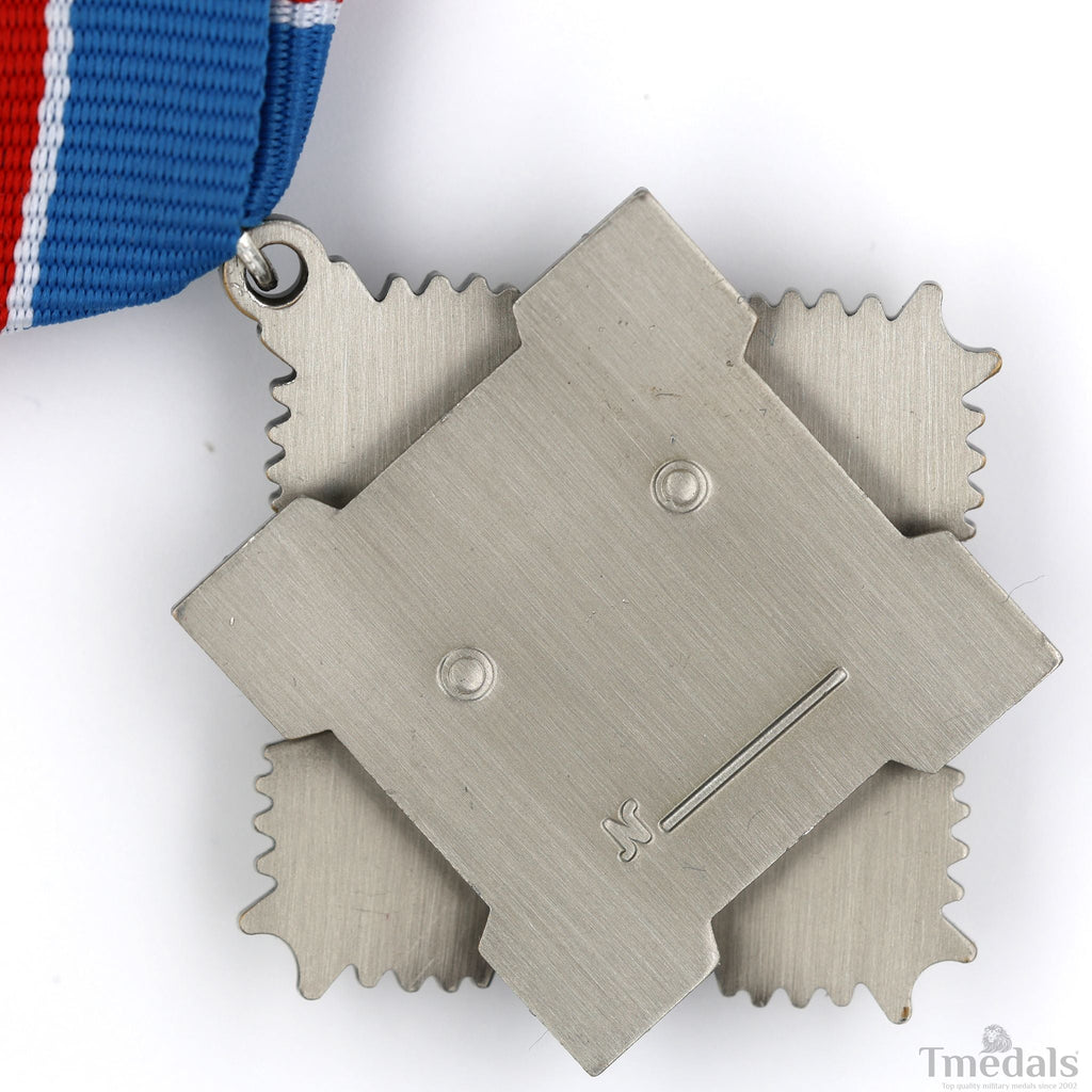Russia – Order of Military Merit Medal Badge () detail view 13