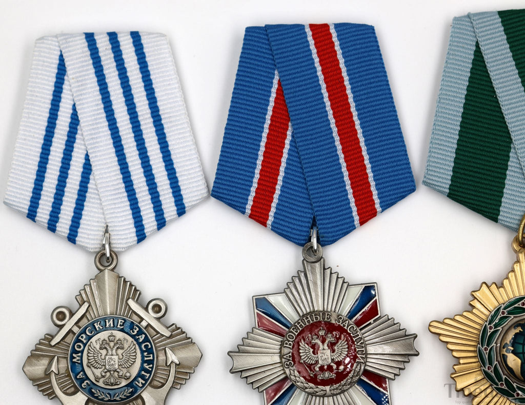 Russia 4 Orders Medal Set Friendship Honor Cultural Maritime Badge Lot detail view 7