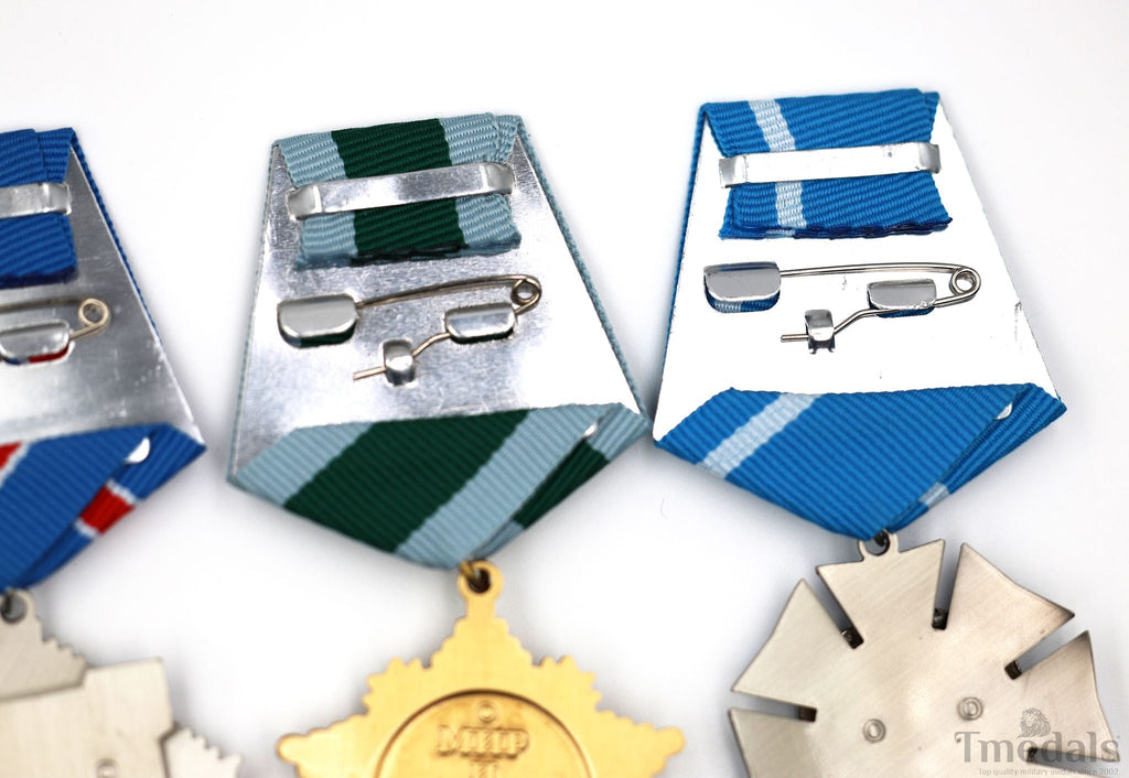 Russia 4 Orders Medal Set Friendship Honor Cultural Maritime Badge Lot detail view 12