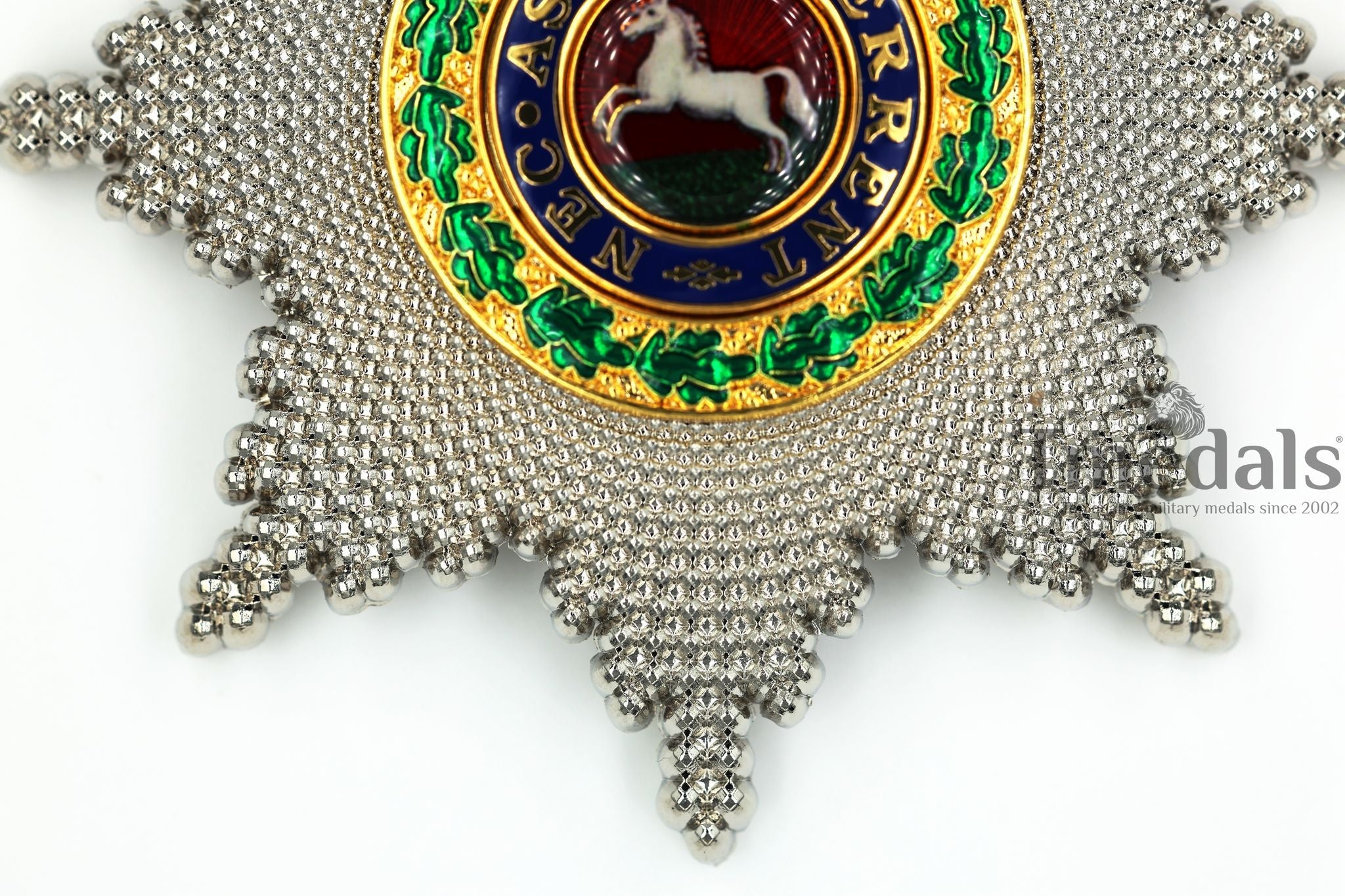Royal Guelphic Order Breast Star – Enamel Medal with Pin detail view 8