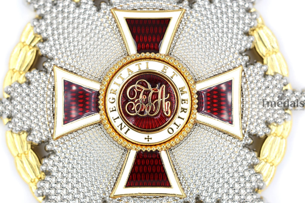 Austrian Imperial Order of Leopold Breast Star with war decoration detail view 6