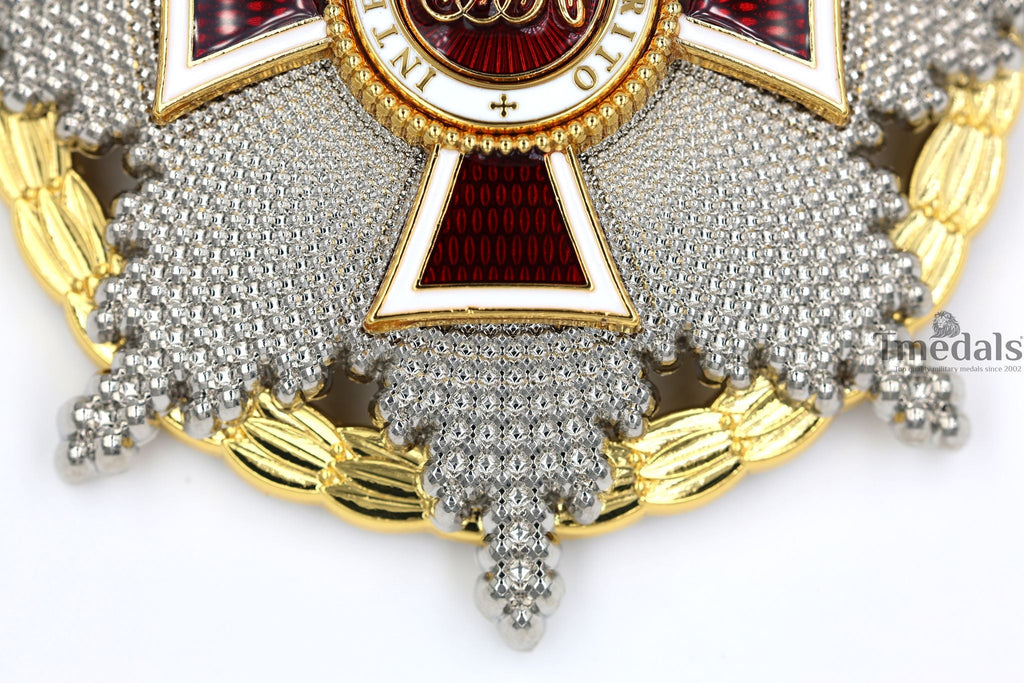 Austrian Imperial Order of Leopold Breast Star with war decoration detail view 9