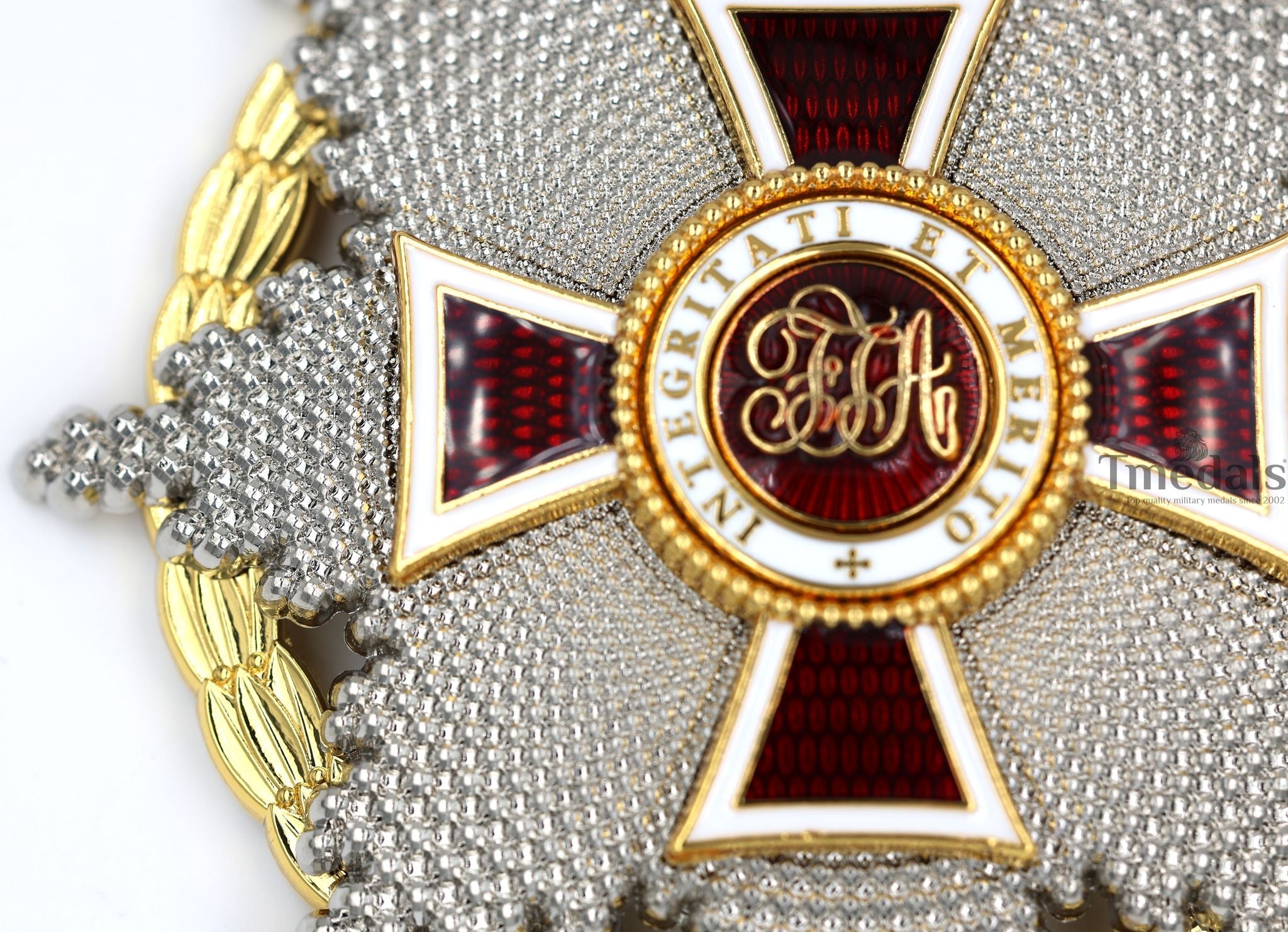 Austrian Imperial Order of Leopold Breast Star with war decoration detail view 10