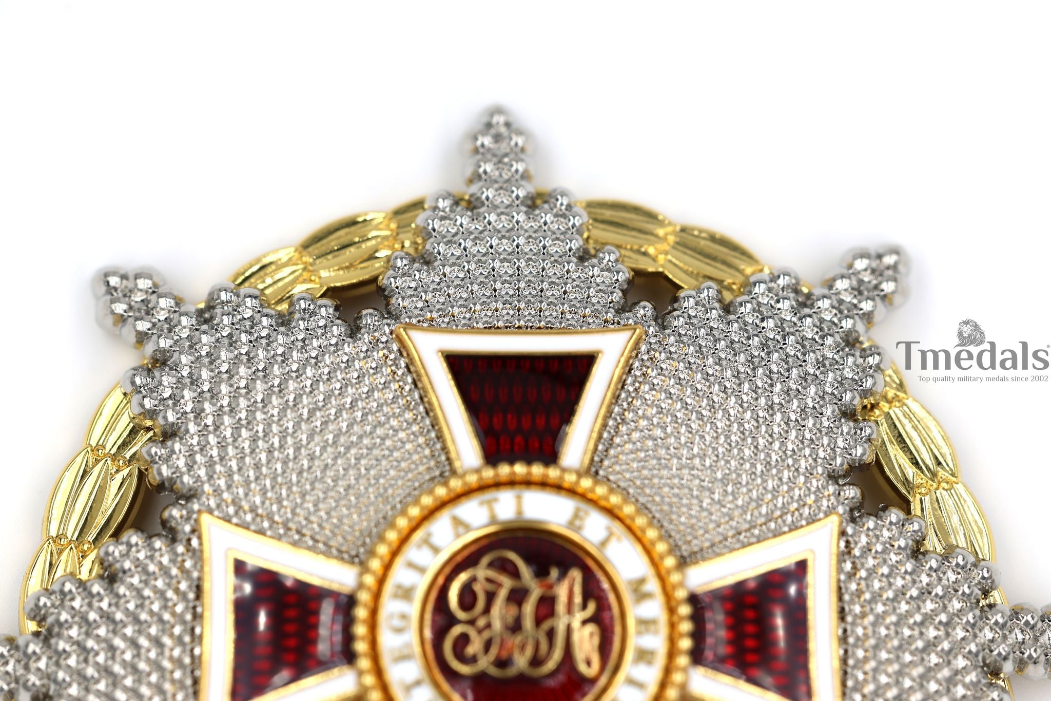 Austrian Imperial Order of Leopold Breast Star with war decoration detail view 11