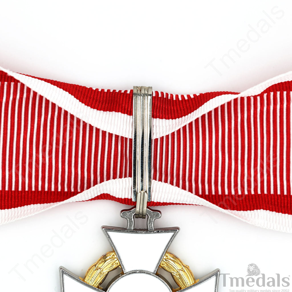 Austro-Hungarian Military Merit Cross Set – 1st Class Breast Star 2nd Class Neck detail view 13