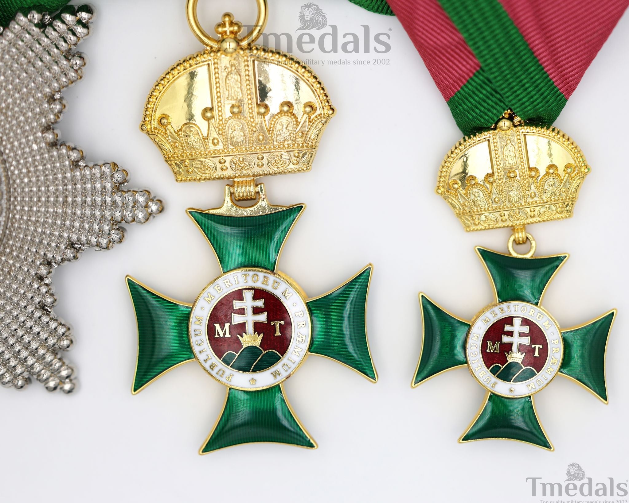 Royal Hungarian Order of Saint Stephen Medal Set – 3-Piece detail view 2