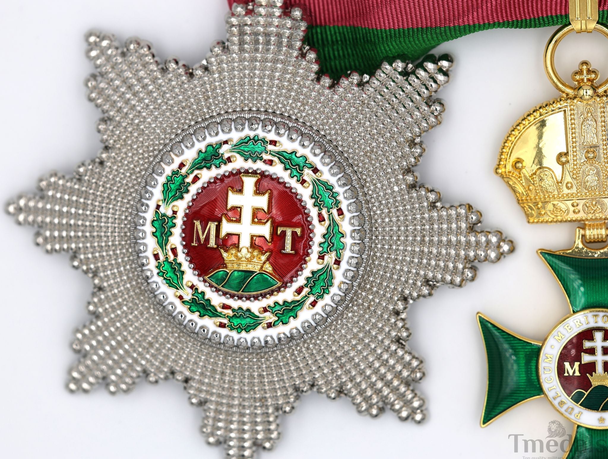 Royal Hungarian Order of Saint Stephen Medal Set – 3-Piece detail view 3