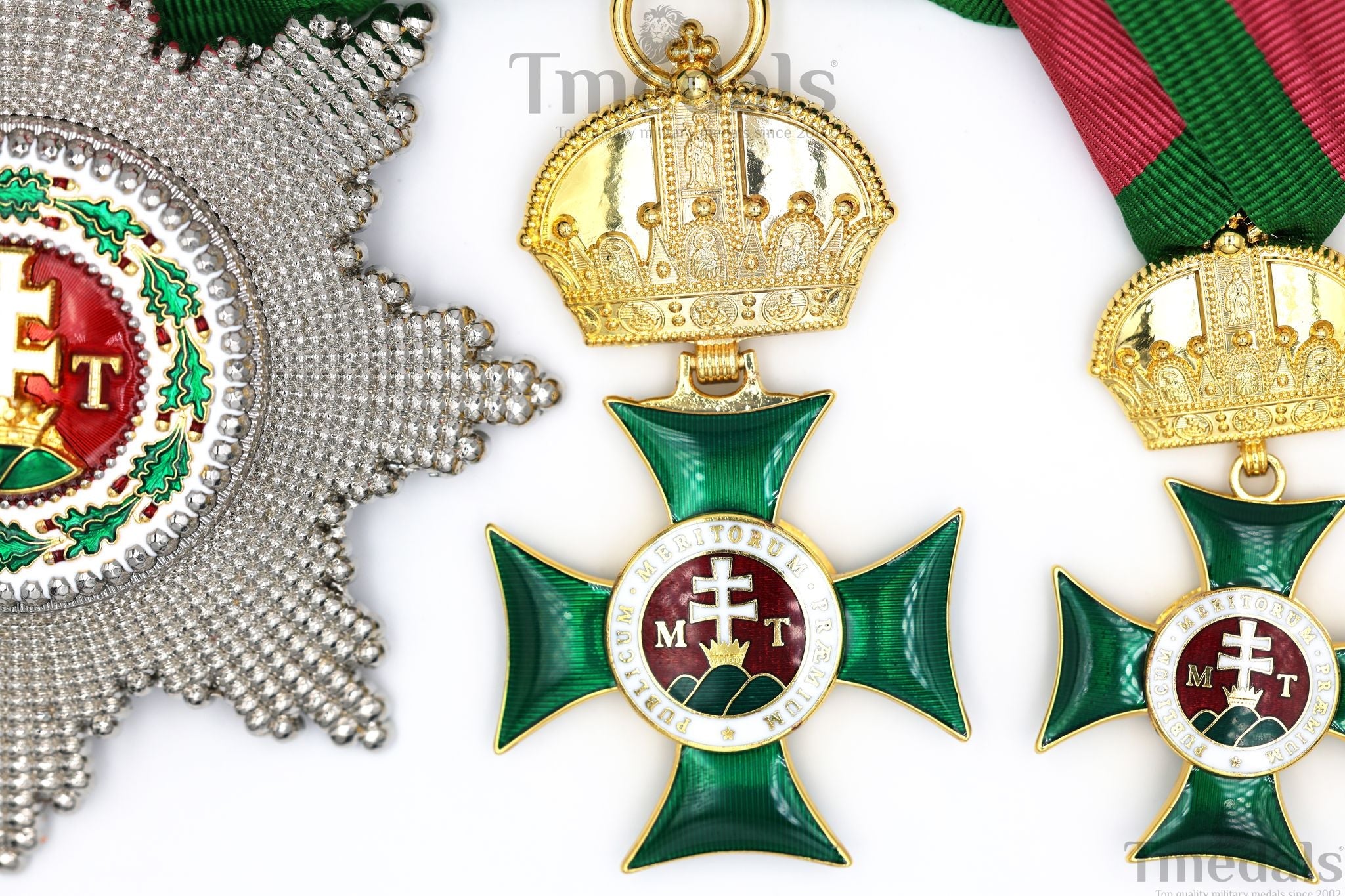 Royal Hungarian Order of Saint Stephen Medal Set – 3-Piece detail view 4