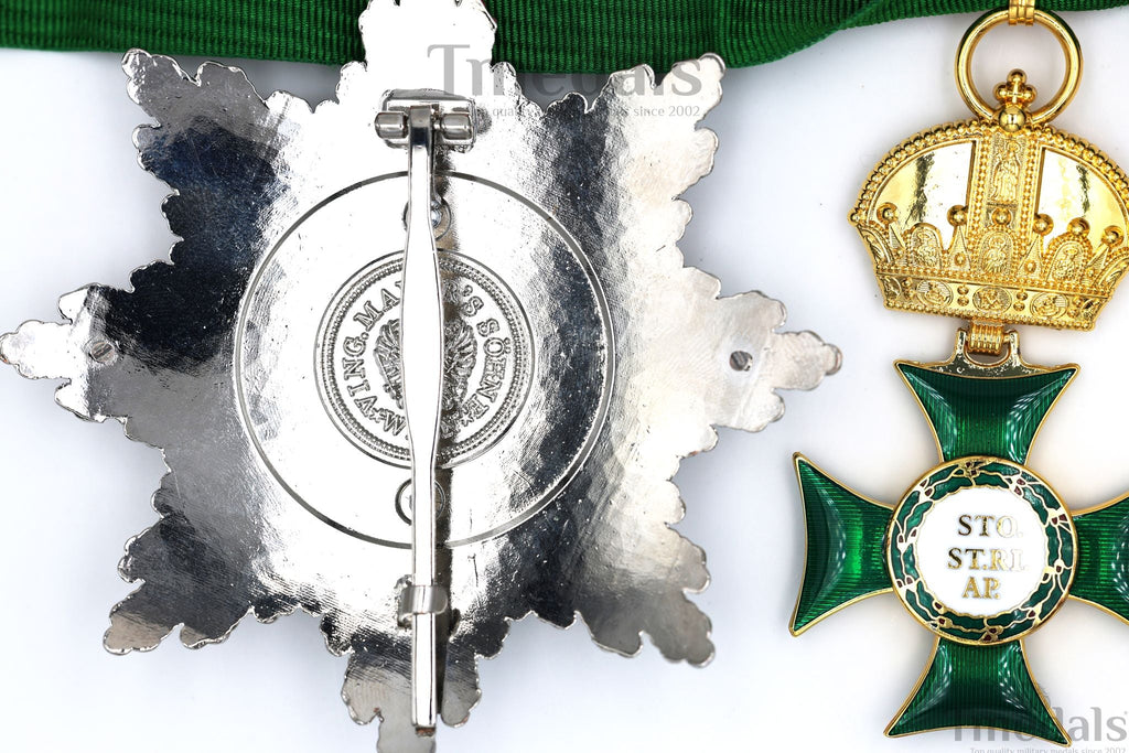 Royal Hungarian Order of Saint Stephen Medal Set – 3-Piece detail view 10