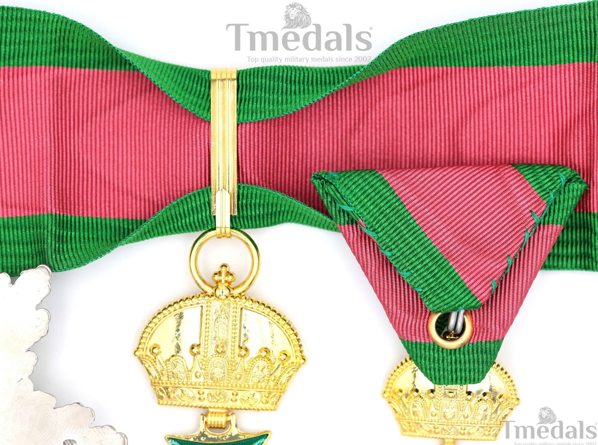Royal Hungarian Order of Saint Stephen Medal Set – 3-Piece detail view 11