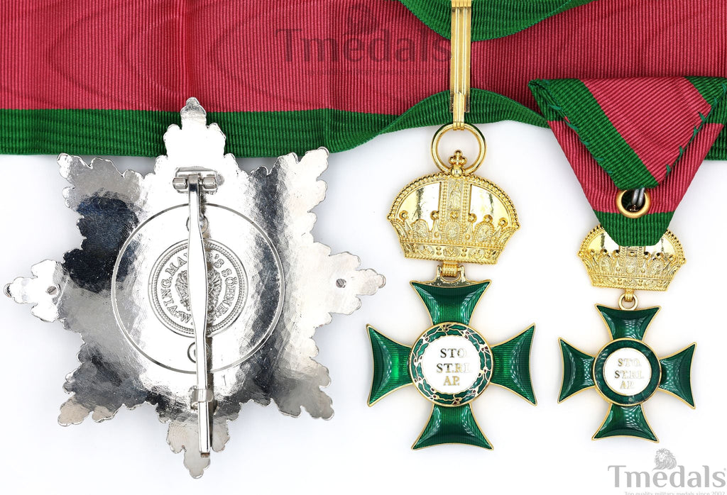 Royal Hungarian Order of Saint Stephen Medal Set – 3-Piece detail view 12