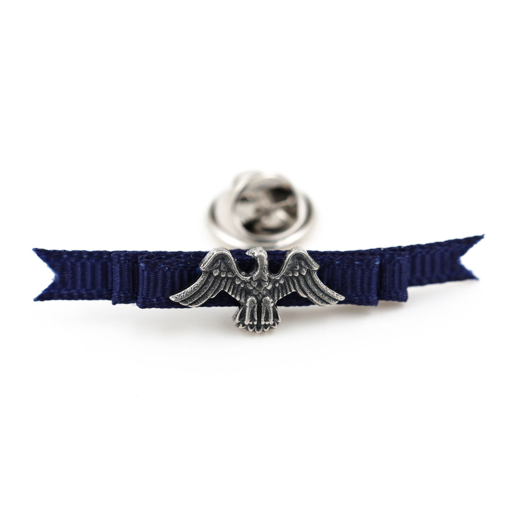 U.S. Presidential Medal of Freedom Female Version Lapel Pin detail view 3