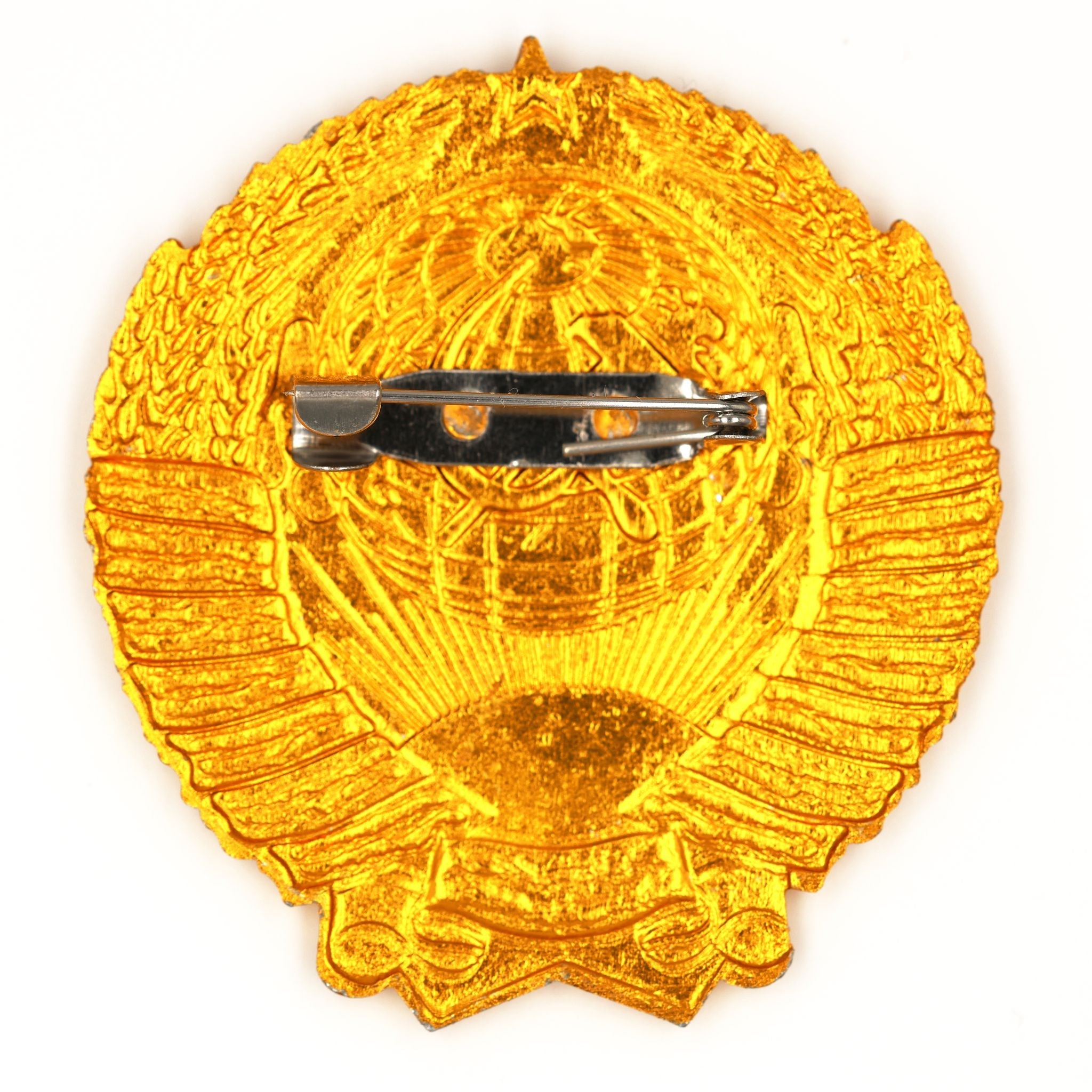 USSR State Emblem Gold Badge 48x52mm Soviet Coat of Arms Pin detail view 2