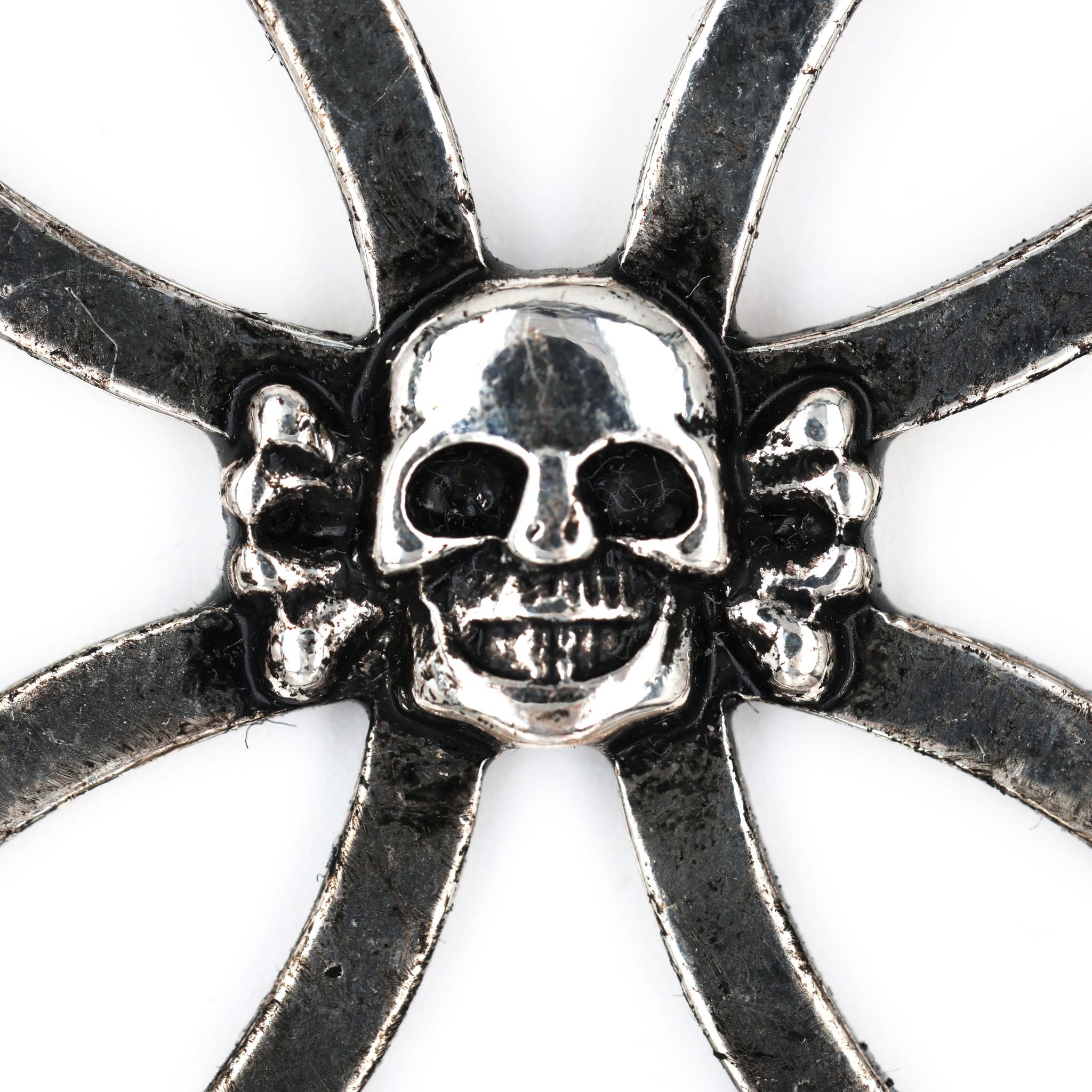 Totenkopf Hussar Skull Iron Cross Pendant/Badge German Bronze detail view 3