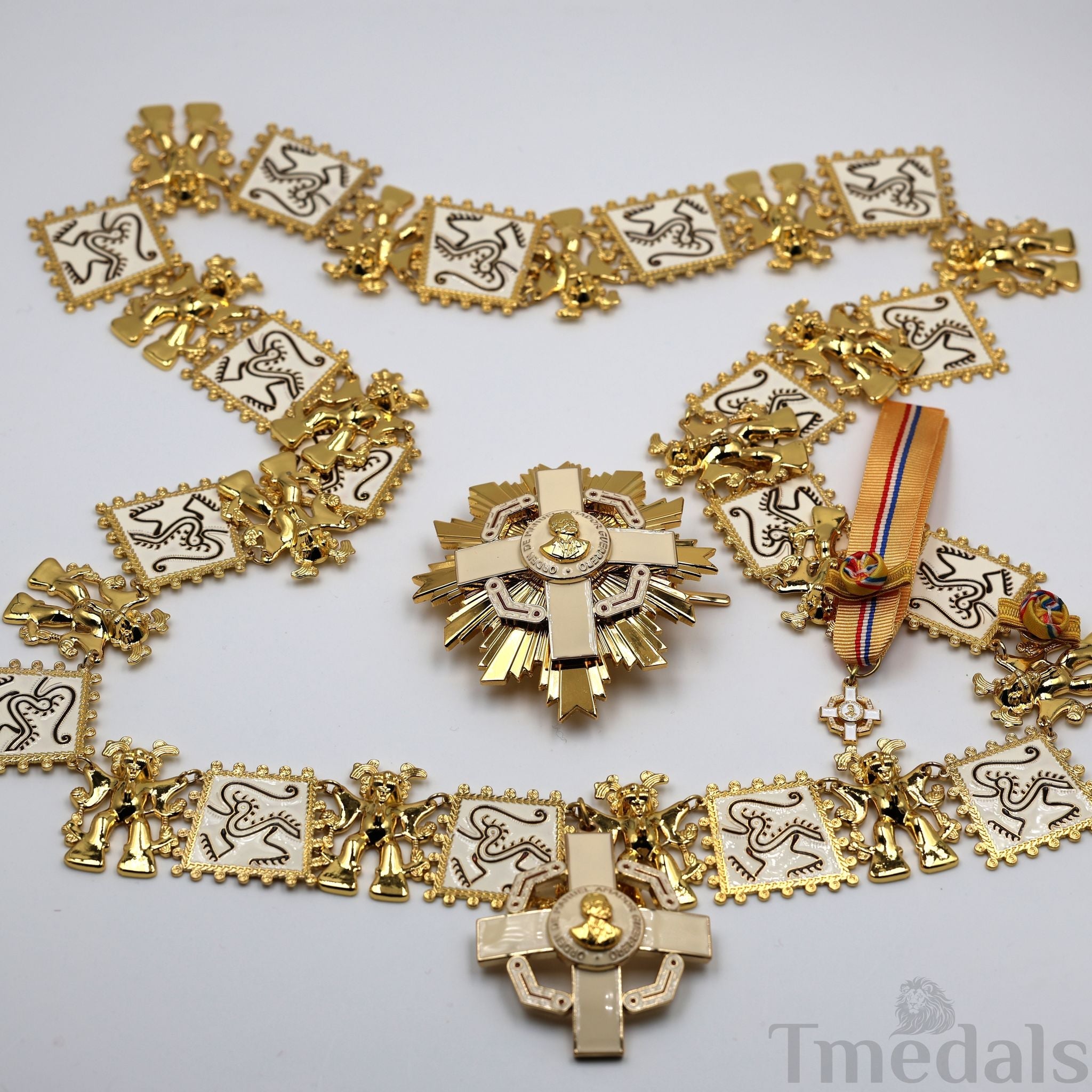 Panama Order of Manuel Amador Guerrero – Original Grand Cross Collar, Star & Badge detail view 2