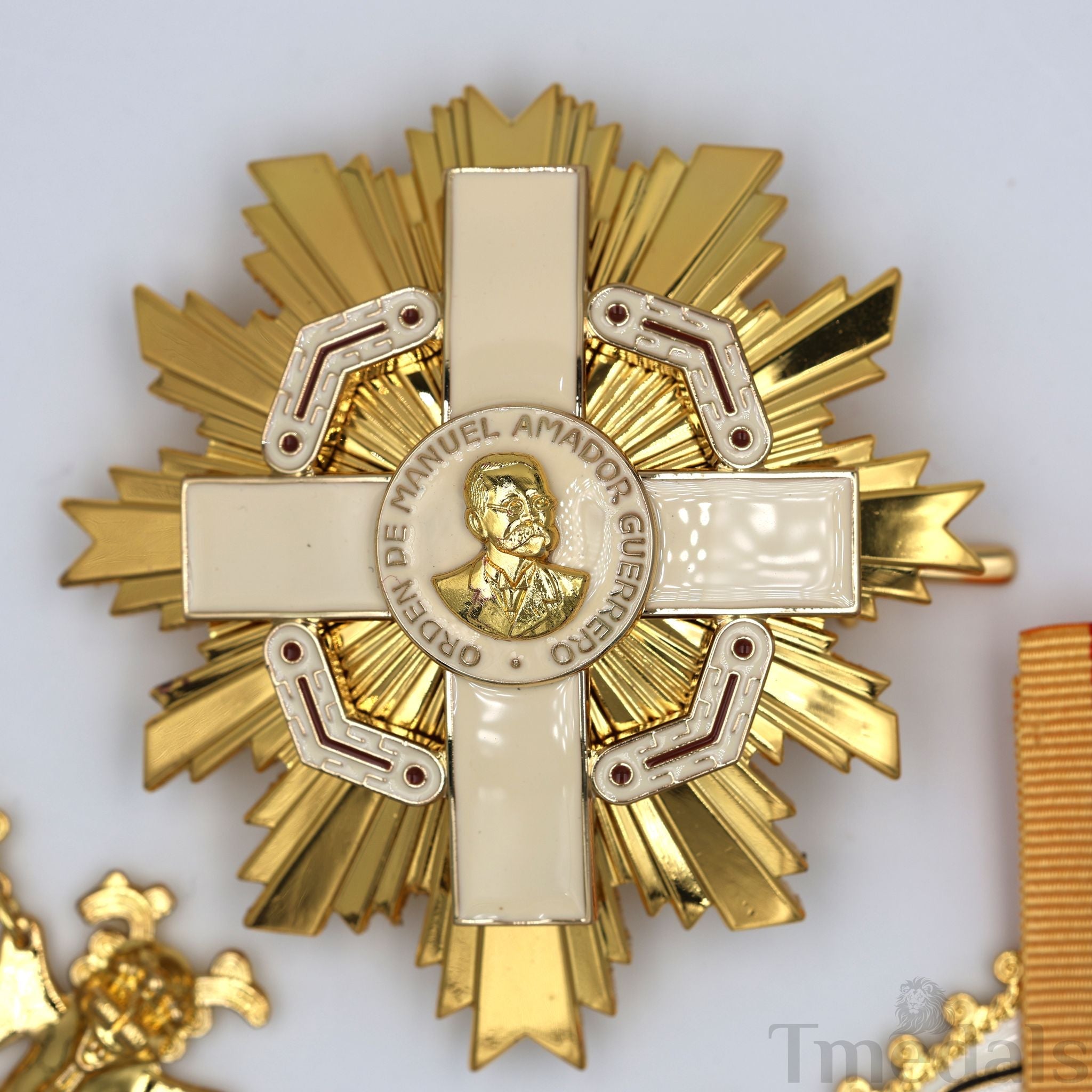 Panama Order of Manuel Amador Guerrero – Original Grand Cross Collar, Star & Badge detail view 7