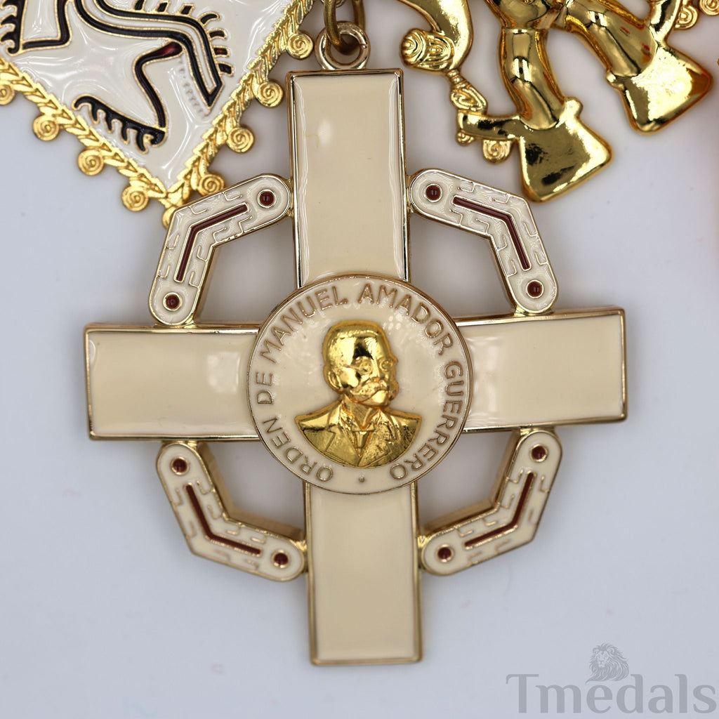 Panama Order of Manuel Amador Guerrero – Original Grand Cross Collar, Star & Badge detail view 8