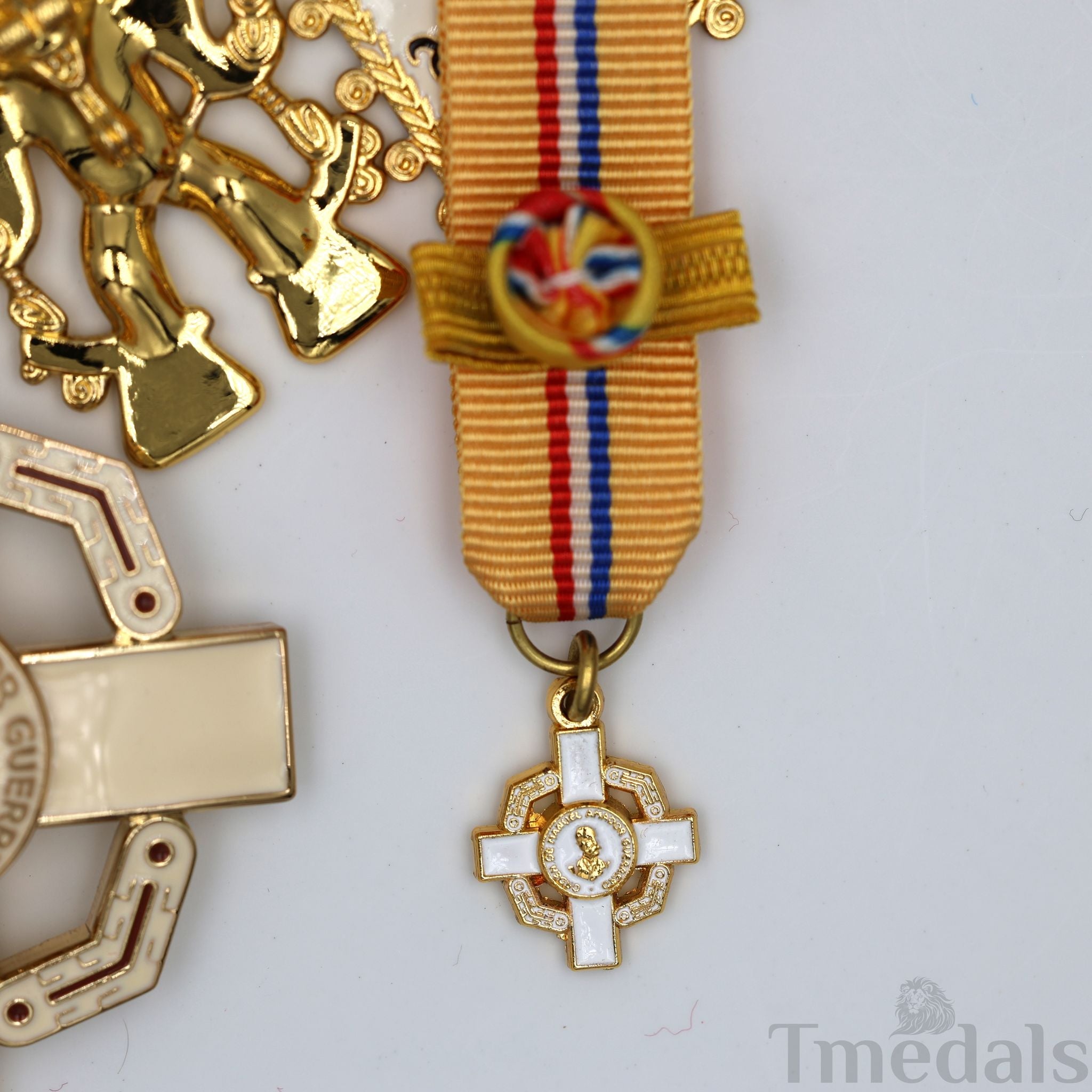 Panama Order of Manuel Amador Guerrero – Original Grand Cross Collar, Star & Badge detail view 9