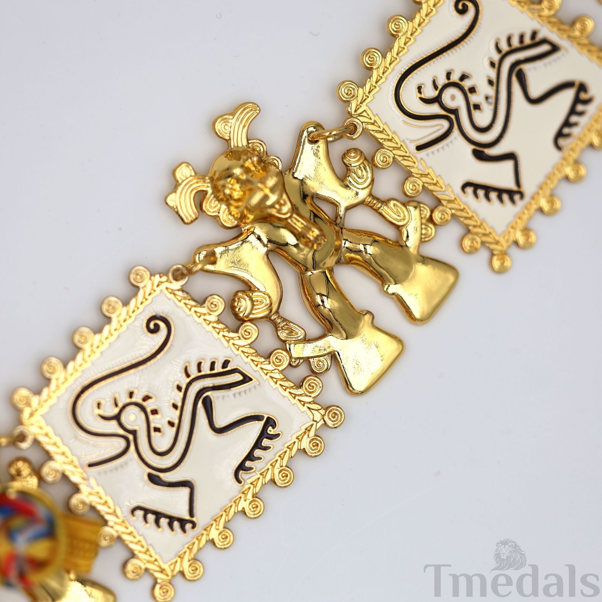 Panama Order of Manuel Amador Guerrero – Original Grand Cross Collar, Star & Badge detail view 11