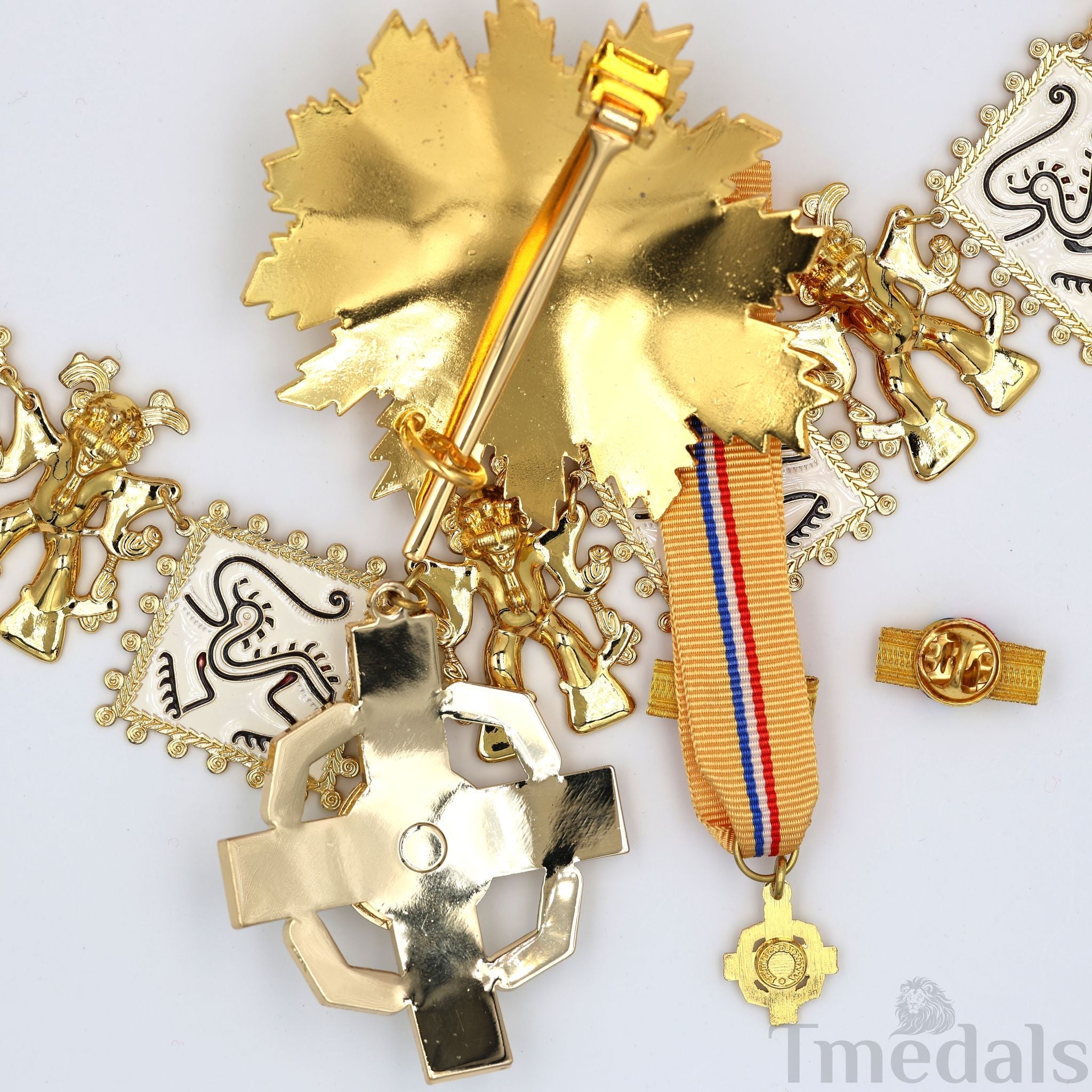 Panama Order of Manuel Amador Guerrero – Original Grand Cross Collar, Star & Badge detail view 12