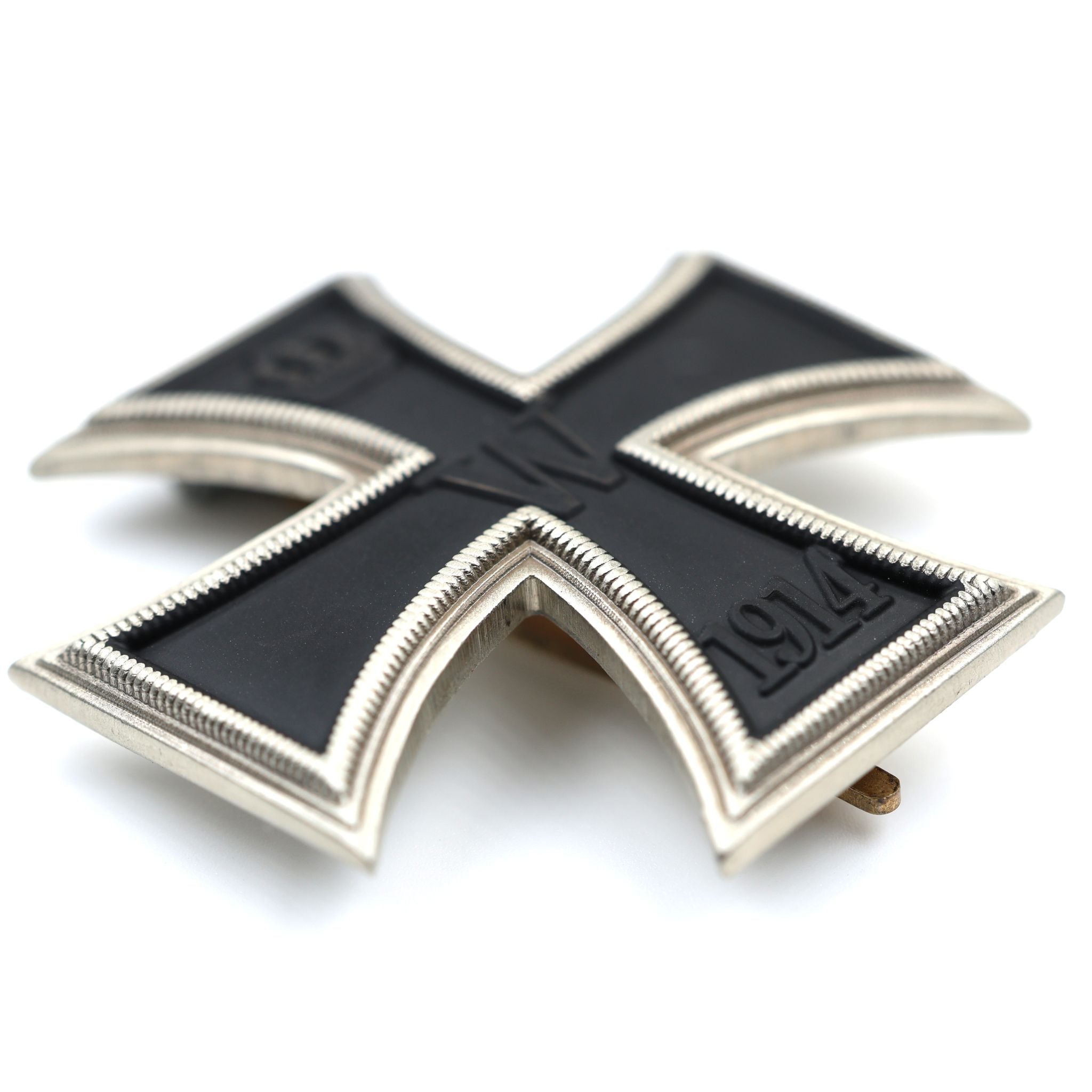 German WWI Iron Cross 1st Class 1914 – Vaulted Solid Brass Pin-Back detail view 9