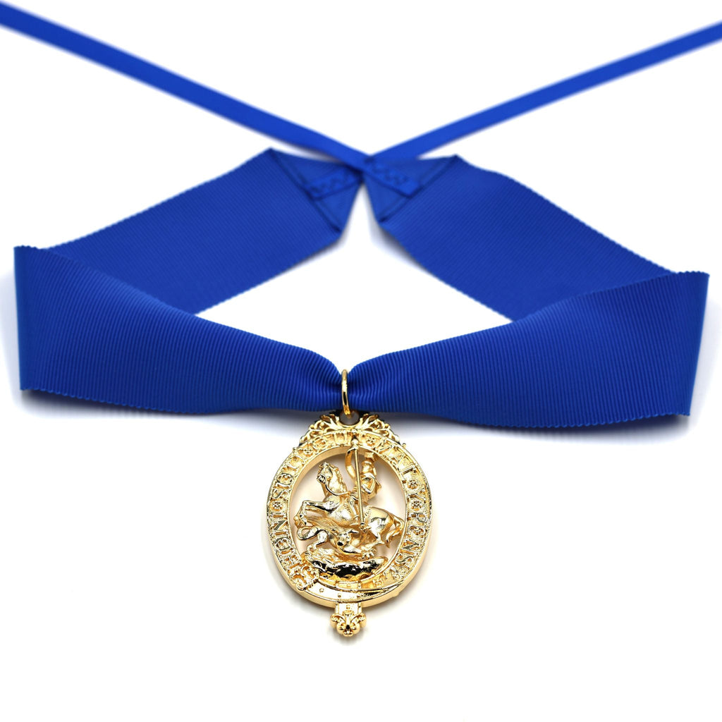 Cased British Order of the Garter “Lesser George” St George Neck Badge Ribbon detail view 6