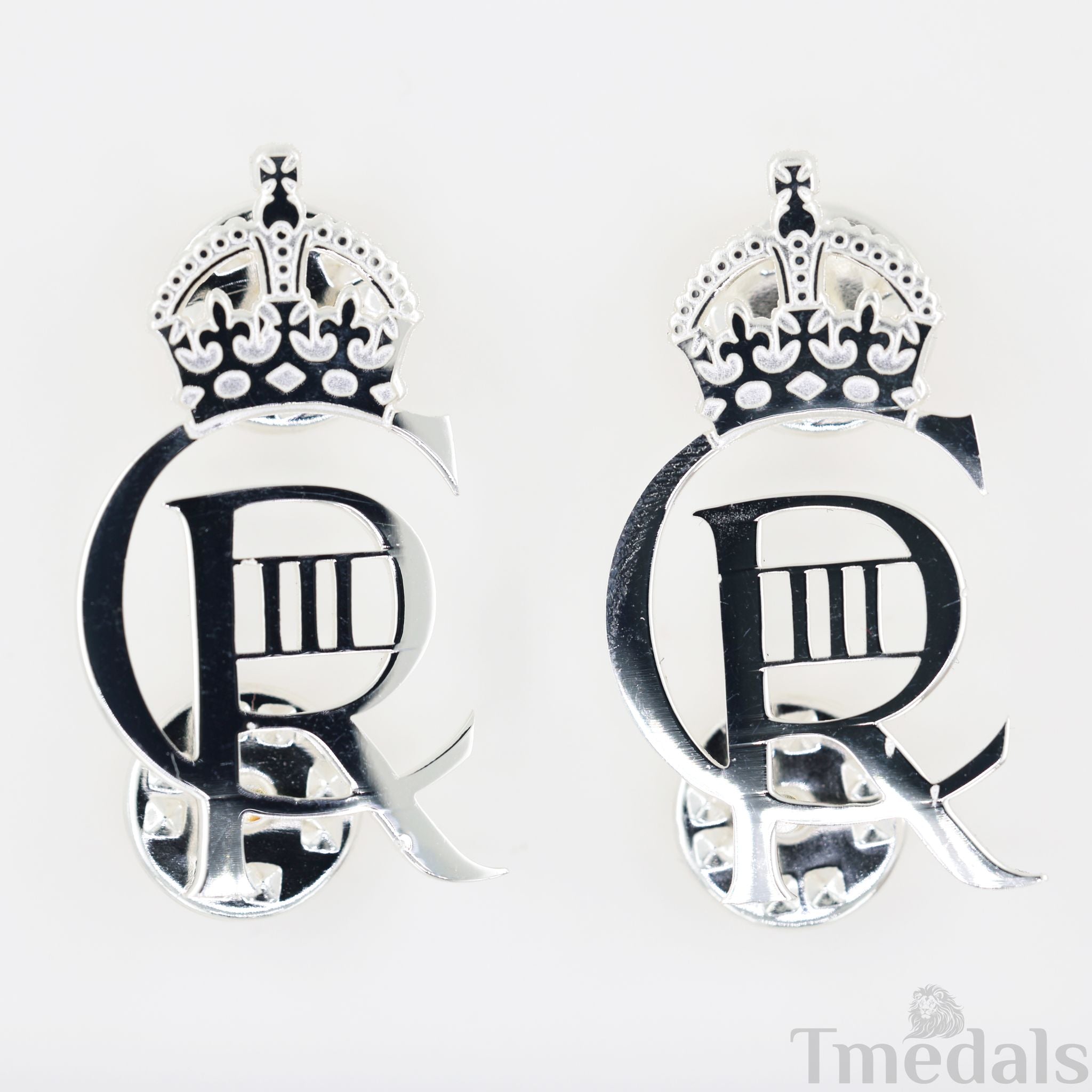 King Charles Iii Ciiir Cypher Badge Pair Brass Real Silver Plated - UK detail view 4