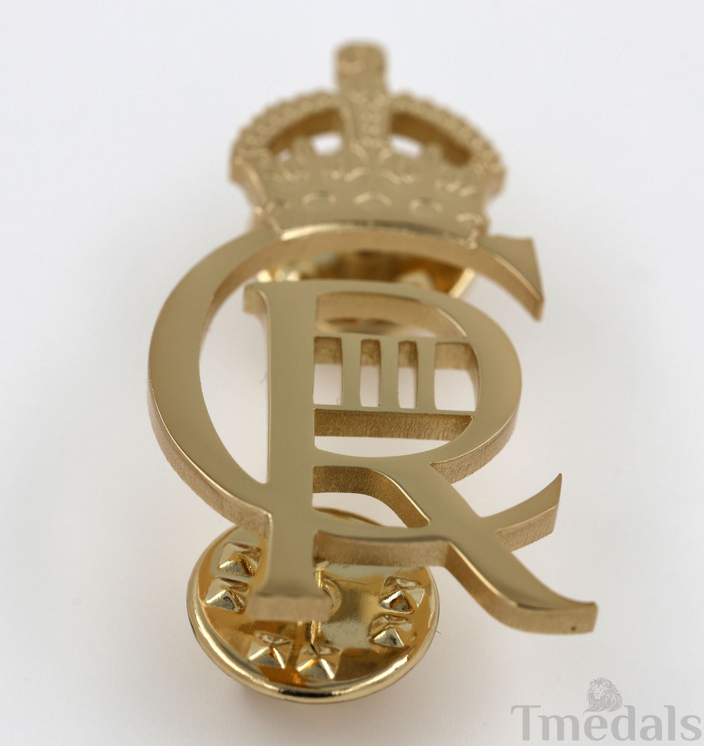 King Charles Iii Ciiir Cypher Badge Pair Brass Real Gold Plated - UK detail view 5