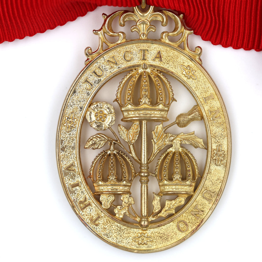 UK The Most Honourable Order of the Bath Civil Division Neck Ribbon Set + Mini Medal detail view 3