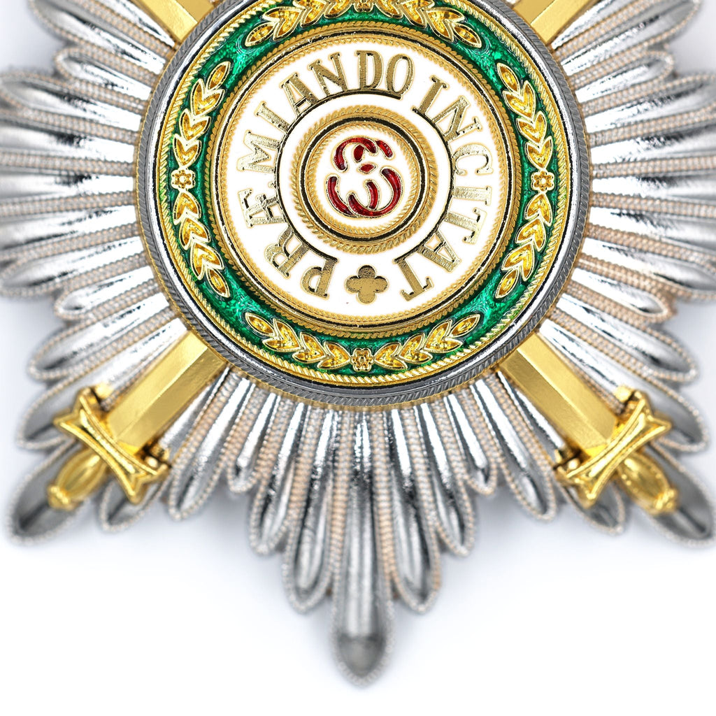 Imperial Russian Order of St. Stanislaus 1st Class Breast Star with Swords detail view 5