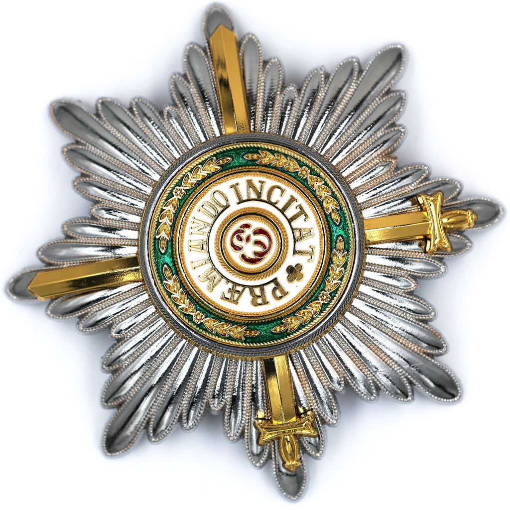 Imperial Russian Order of St. Stanislaus 1st Class Breast Star with Swords detail view 7