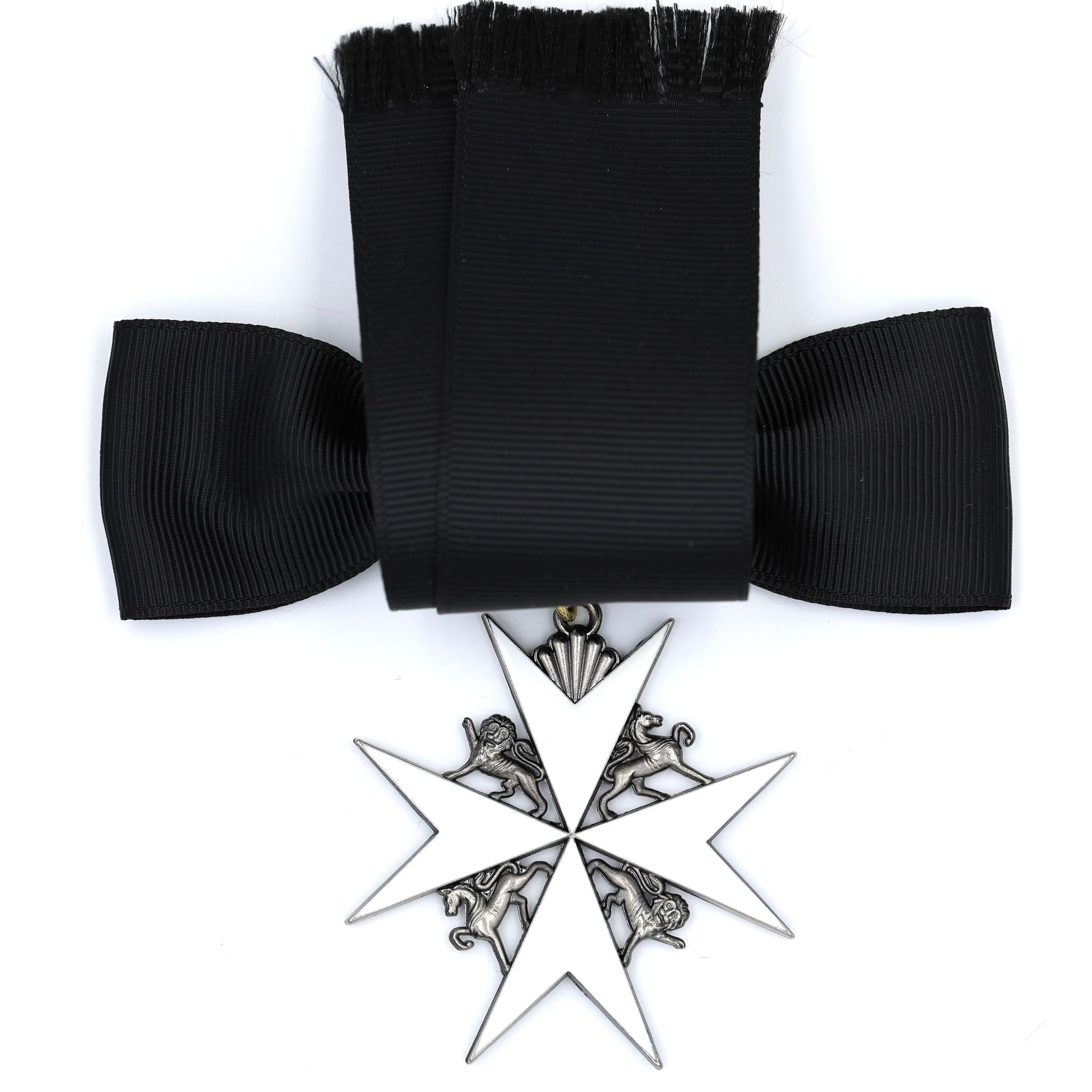 British Order of St John Commander CSt J Grade Iii Ladies Bow Badge detail view 10