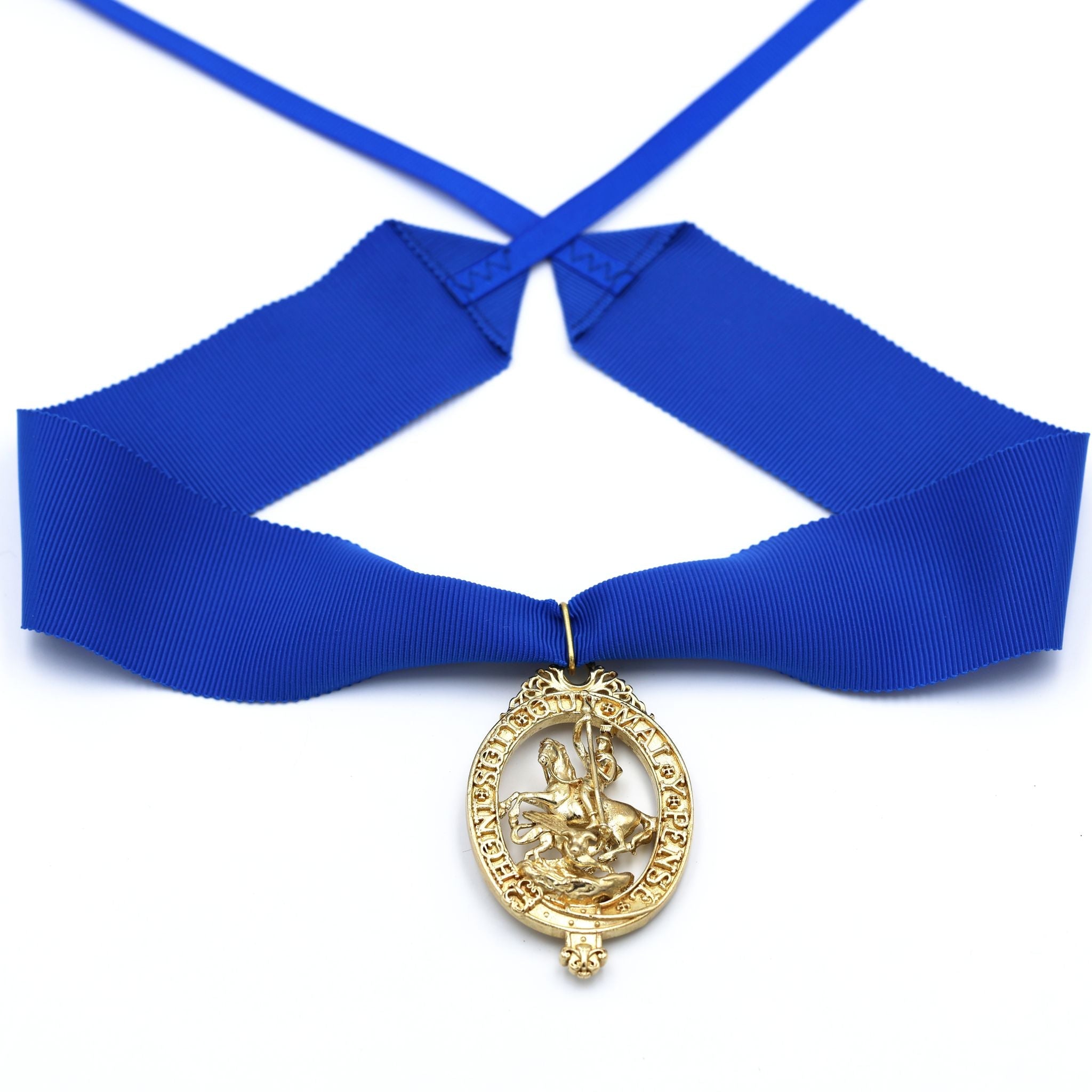 Cased British Order of the Garter “Lesser George” St George Neck Badge Ribbon detail view 8