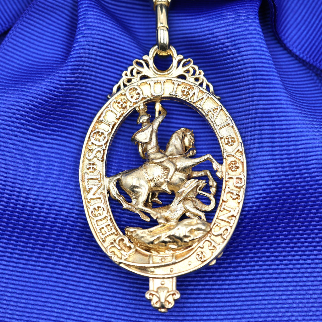 UK the British Order of the Garter Star, Sash+ Badge Full Set Medal detail view 21