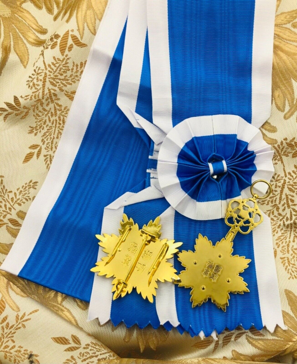 Order of the Illustrious Dragon Full Set with Sash – Japan Manchukuo China Medal detail view 2