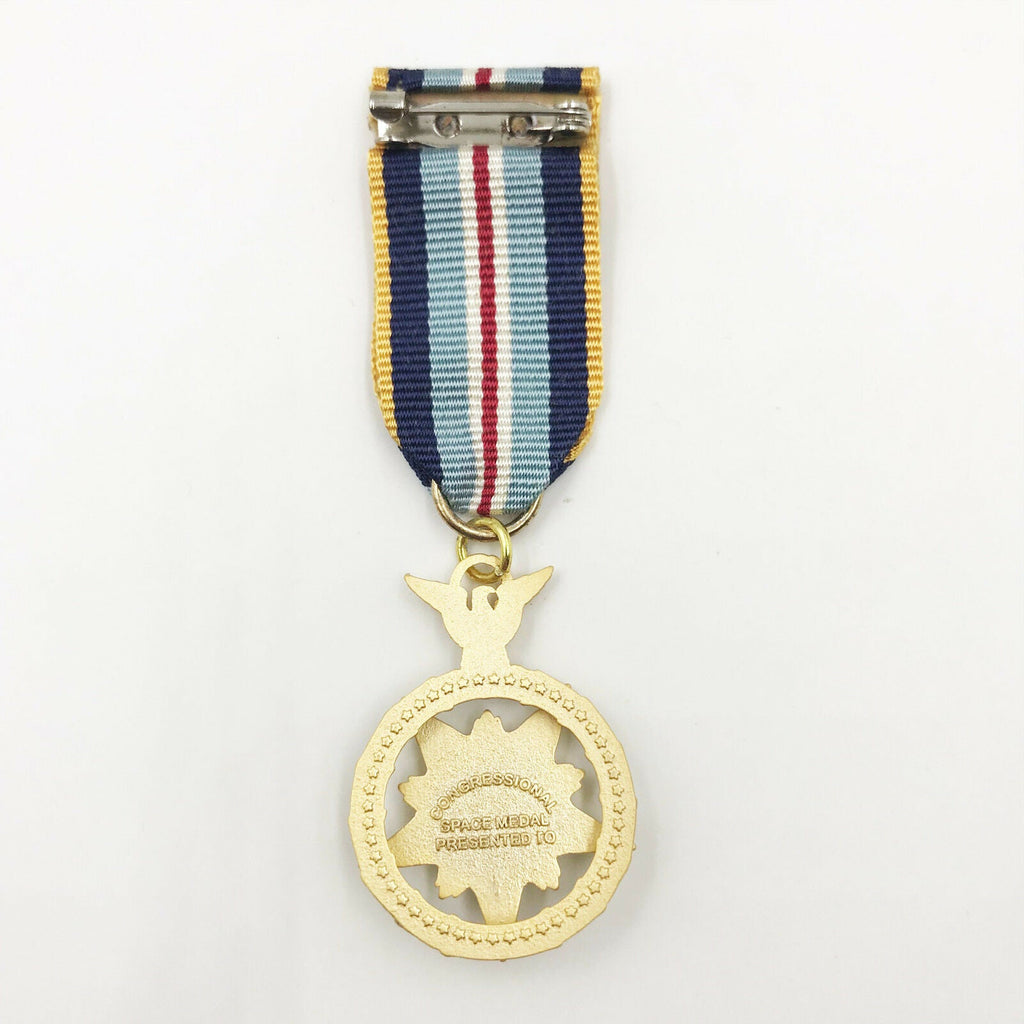 U.S. Order Space MOH, Space Medal of Honor, mini Miniature Medal To Astronauts detail view 2