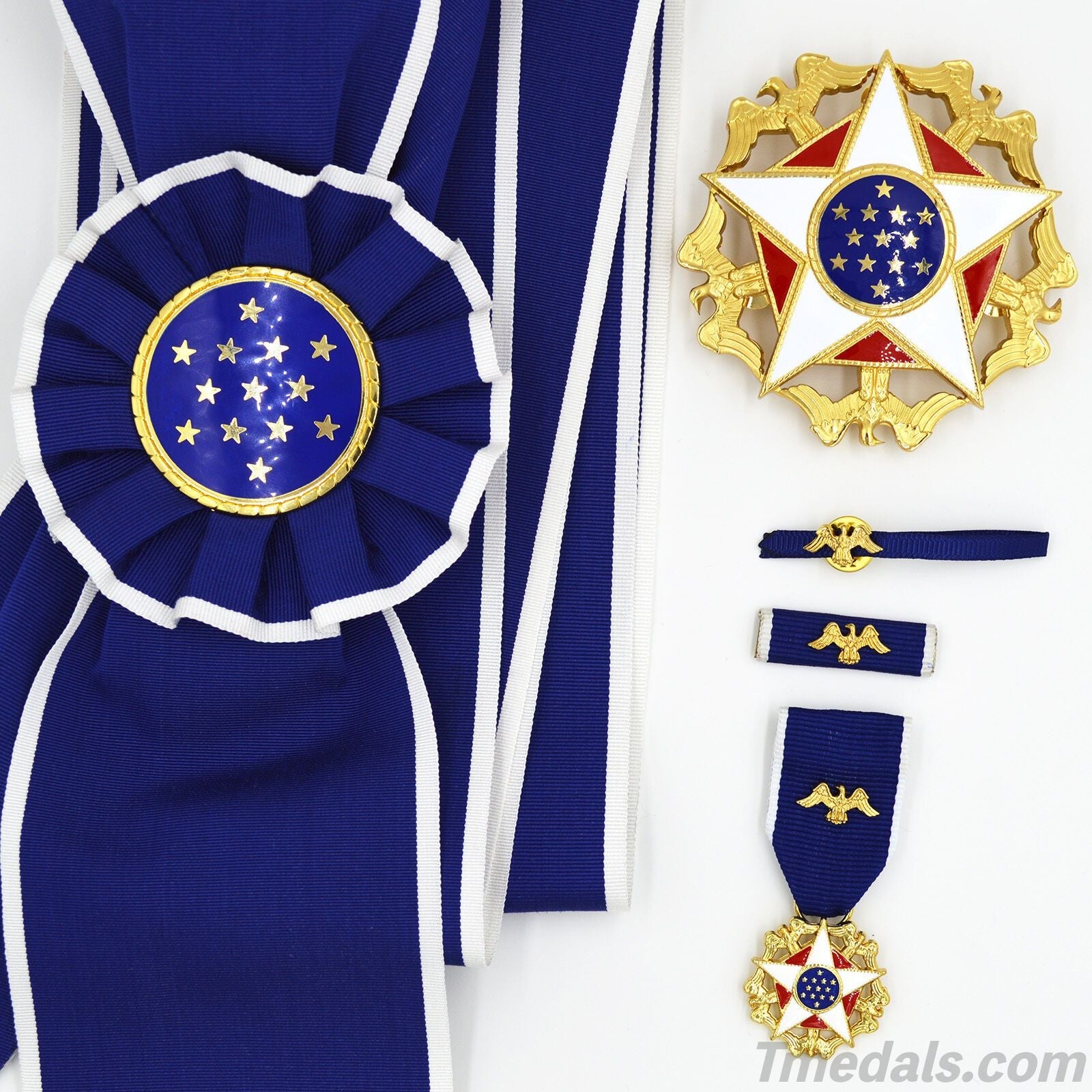 U.S. Presidential Medal of Freedom with Distinction – Full-Size Set with Sash detail view 2