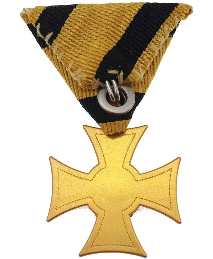 Austria-Hungary Officer’s Long Service Cross, 1st Class (35 Years) detail view 2