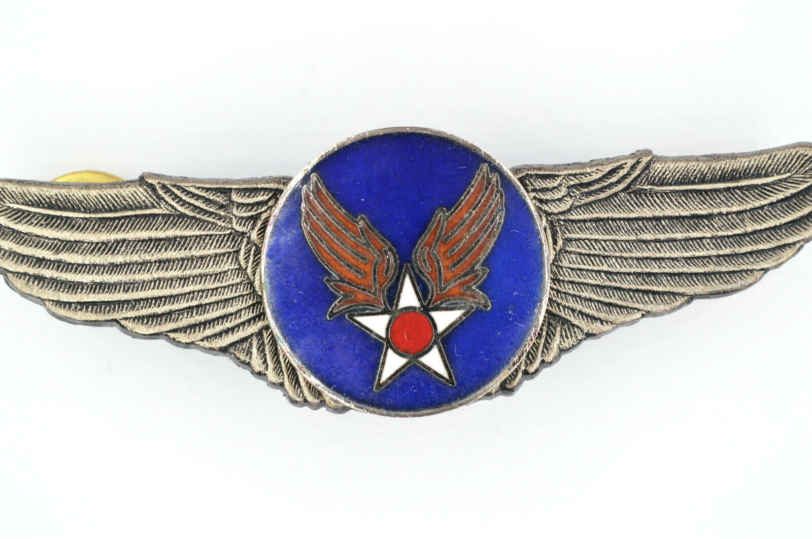 U.S. WWII Air Force Wings Badge 1 Pin Medal Enamel detail view 2